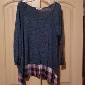 3/4 length light weight top